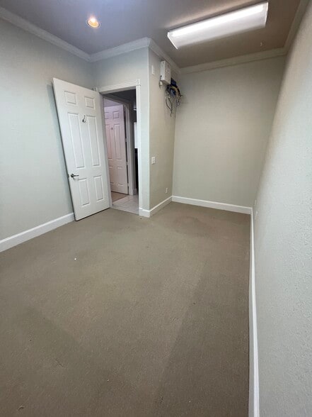 More Photos Of 11123 McCracken Cir, Cypress Office For Sale