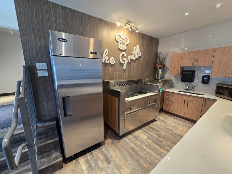 More Photos Of 104 White Ave, Grand Junction Apartments For Lease