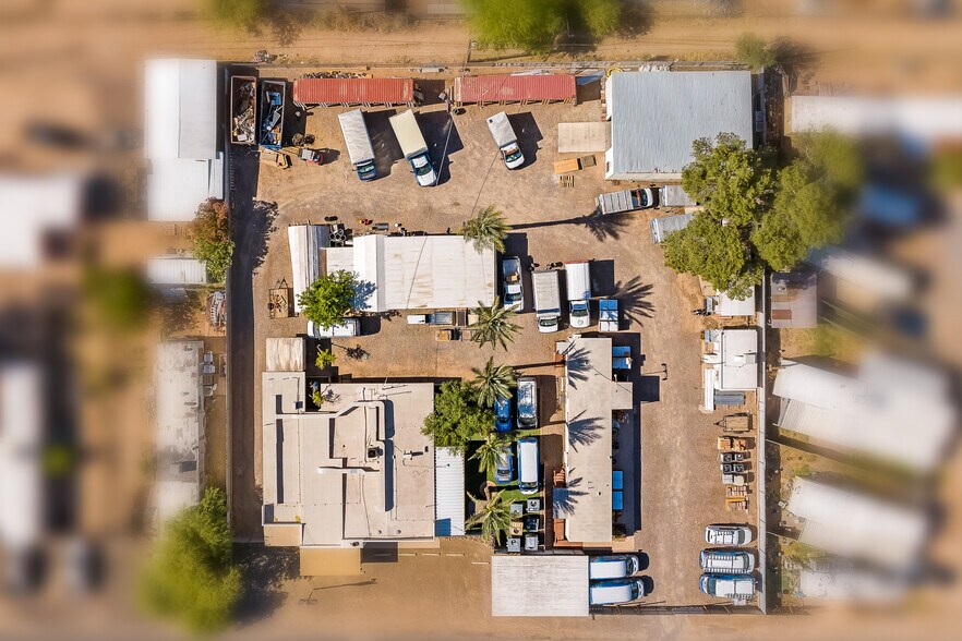 Primary Photo Of 2200 La Osa st, Tucson Light Distribution For Lease