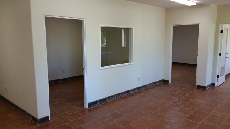 More Photos Of 1400 Orchard Rd, Hollister Warehouse For Lease