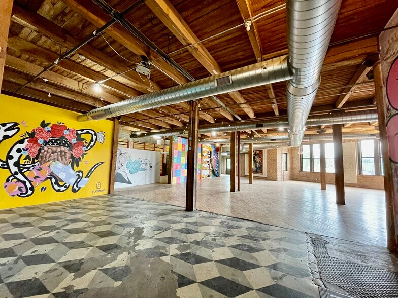 More Photos Of 2150 S Canalport Ave, Chicago Loft Creative Space For Lease