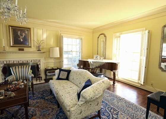 More Photos Of 600 Crockett Cir, Paris Specialty For Sale