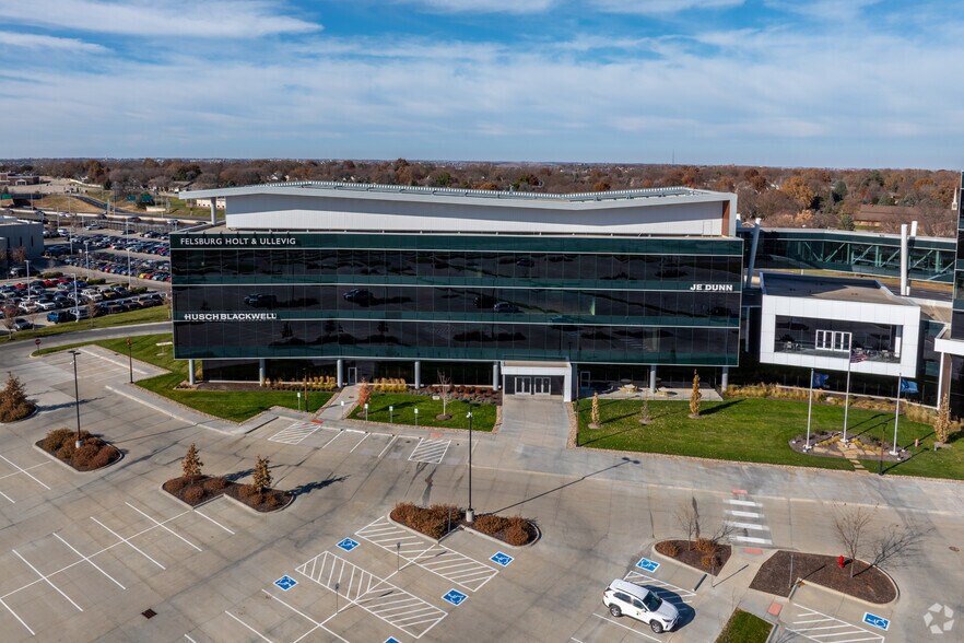More Photos Of 14606 Branch St, Omaha Office For Lease