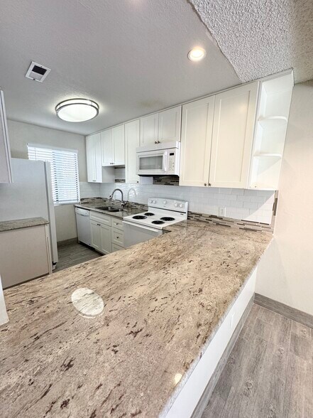 More Photos Of 1043 39th St, Sacramento Apartments For Sale