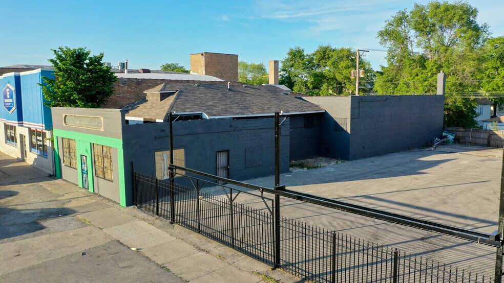 More Photos Of 6743-6753 S Western Ave, Chicago Auto Dealership For Lease