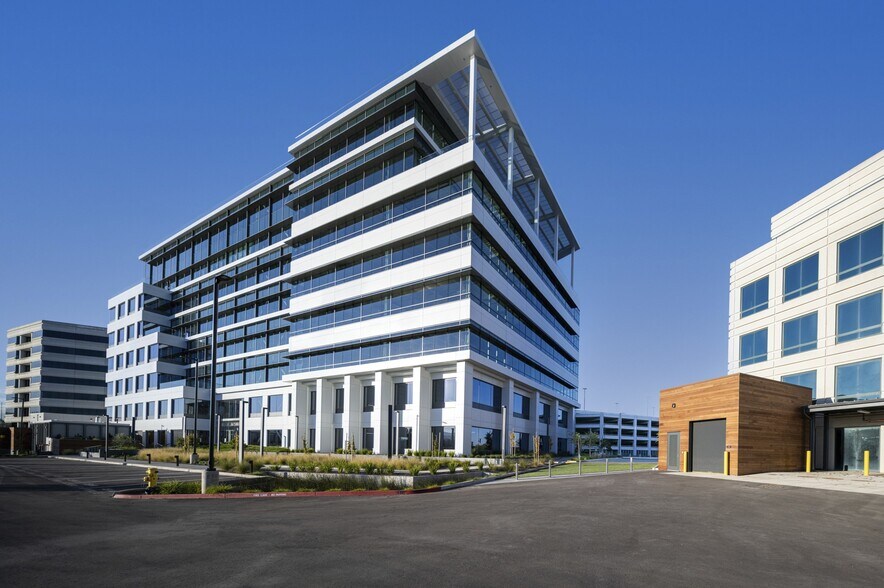 More Photos Of 567 Airport Blvd, Burlingame Office For Lease