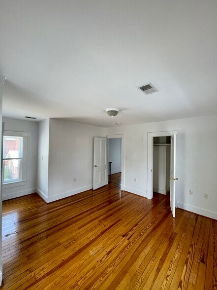 More Photos Of 506 E Liberty St, Charles Town Apartments For Sale