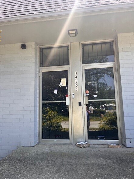 More Photos Of 14300 Industrial Ave N, Maple Heights Manufacturing For Lease