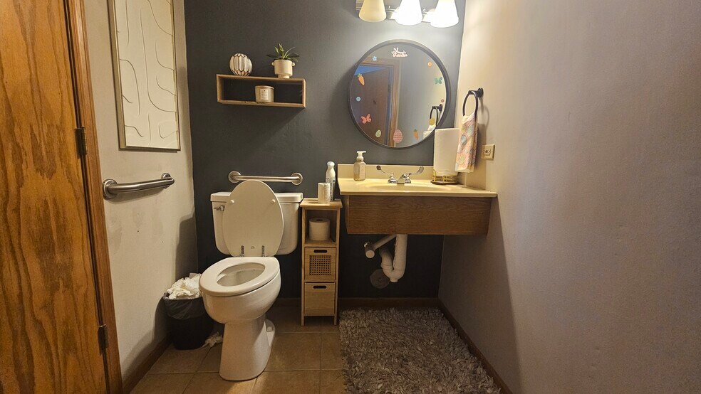 More Photos Of 17236 Harlem Ave, Tinley Park Office For Sale