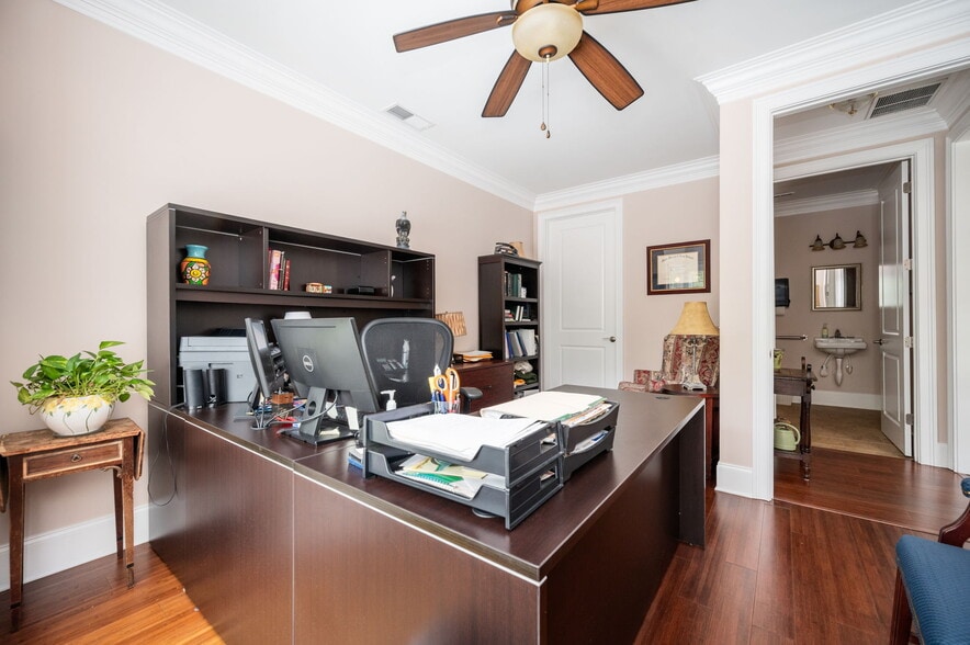 More Photos Of 5102 Covington Hwy, Decatur Medical For Sale