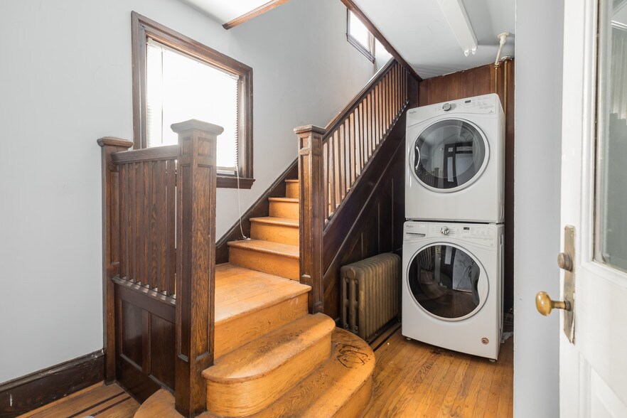 More Photos Of 214 Fayette St, Conshohocken Office Residential For Lease