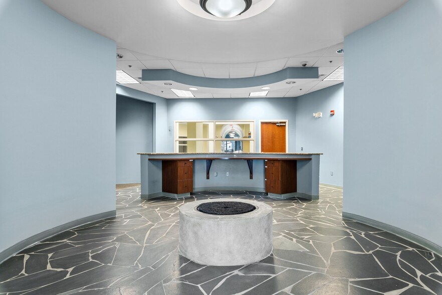 More Photos Of 201 E Livermore Dr, Pembroke Medical For Sale