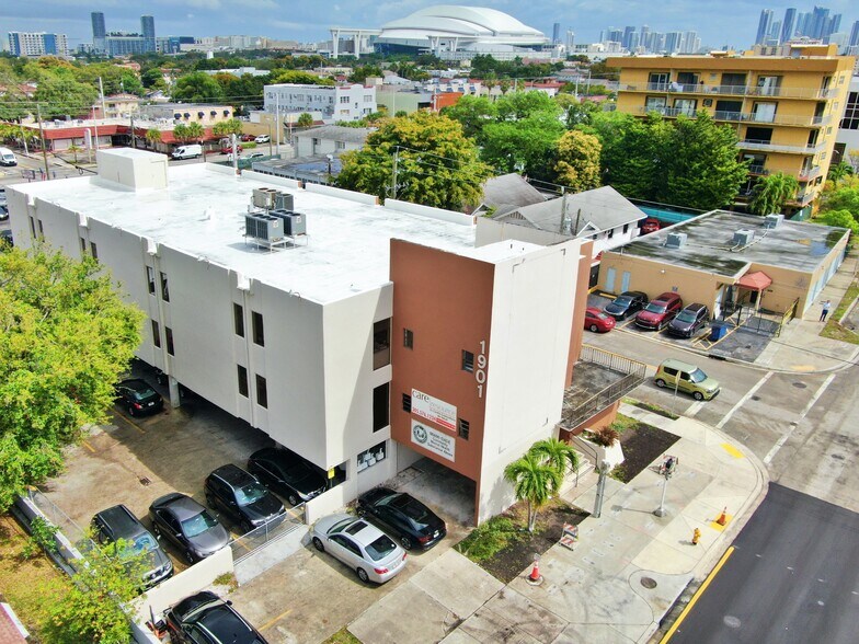 More Photos Of 1901 SW 1st St, Miami Office For Lease