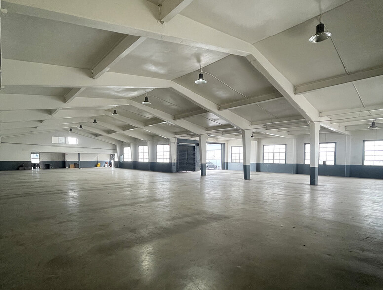 More Photos Of 4651 Pacific Blvd, Vernon Manufacturing For Sale