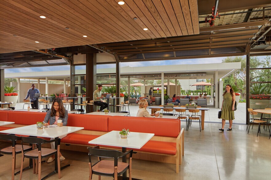 More Photos Of 100 Progress, Irvine Office For Lease