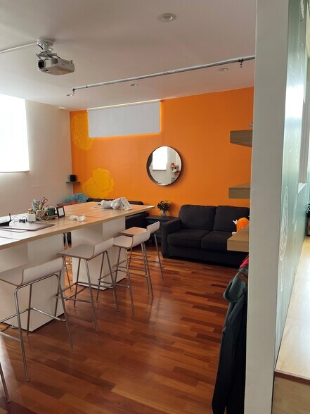 More Photos Of 1201-1291 Electric Ave, Venice Loft Creative Space For Lease