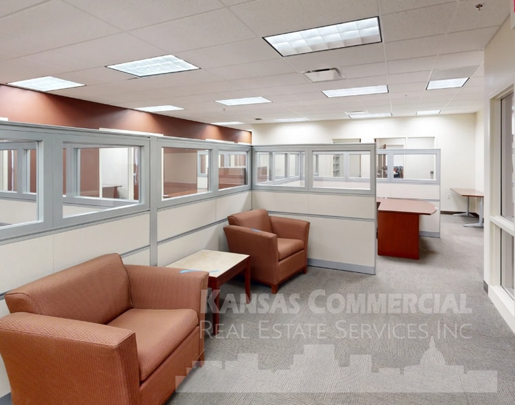 More Photos Of 719 S Kansas Ave, Topeka Office For Lease