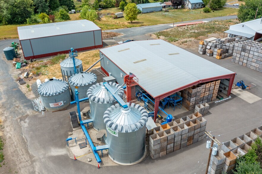 More Photos Of 18460 N Highway 99 W, Dayton Light Manufacturing For Sale