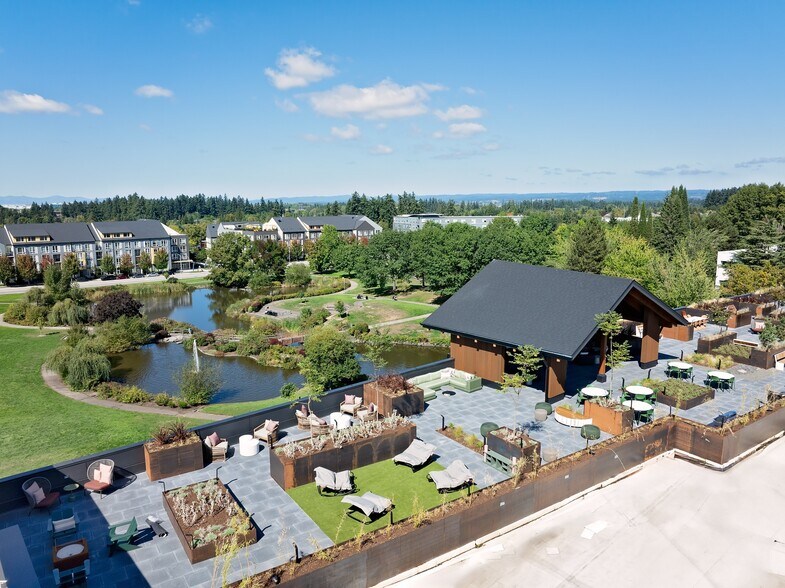 More Photos Of 1390 NE Compton Dr, Hillsboro Apartments For Lease