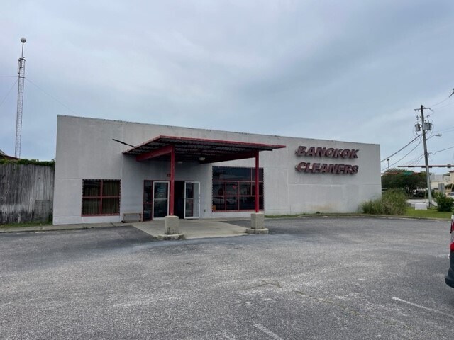 More Photos Of 125 Ferry Rd SE, Fort Walton Beach General Retail For Lease