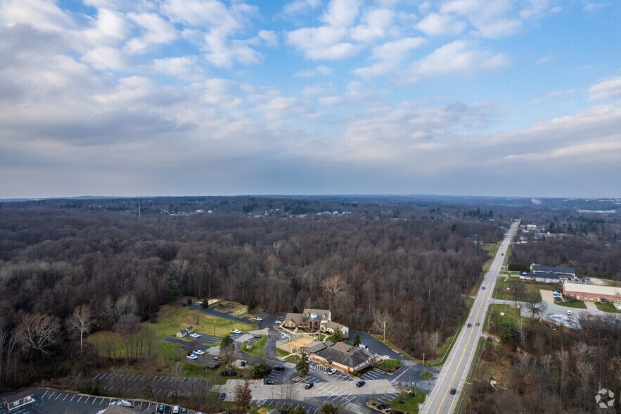 More Photos Of 3600 Brecksville Rd, Richfield Light Distribution For Lease