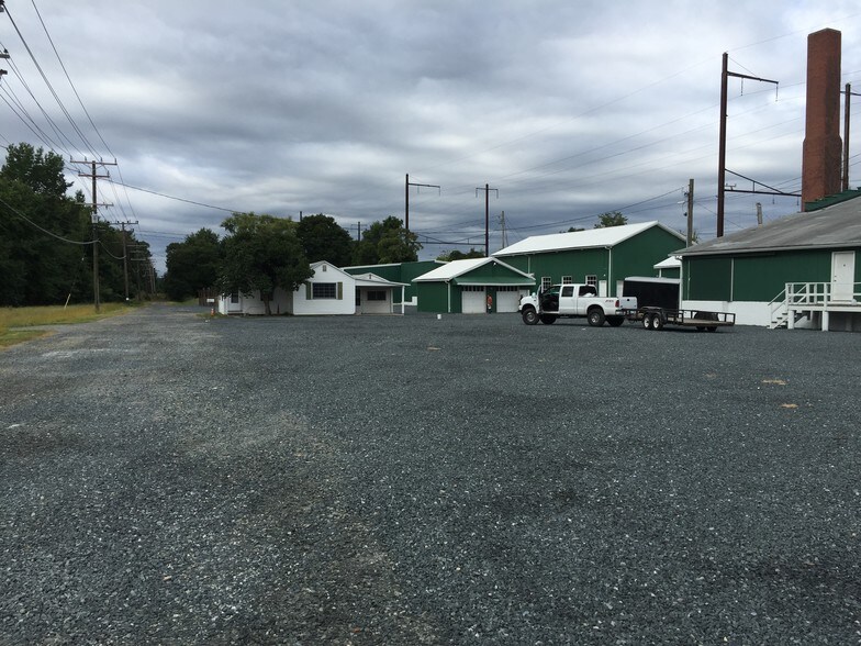 More Photos Of 200 S Post Rd, Aberdeen Warehouse For Lease