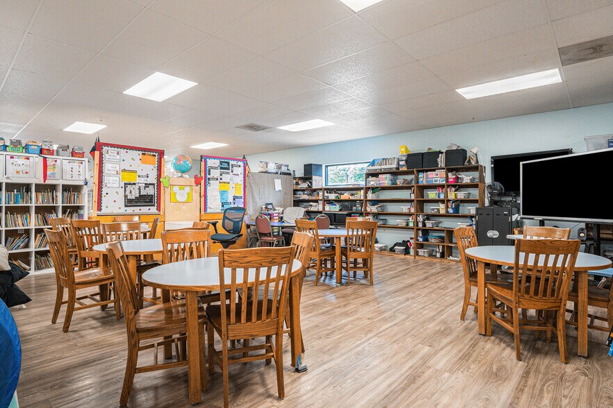 More Photos Of 18490 Kuykendahl Rd, Spring Freestanding For Sale