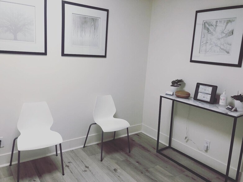 More Photos Of 16260 Ventura Blvd, Encino Medical For Lease