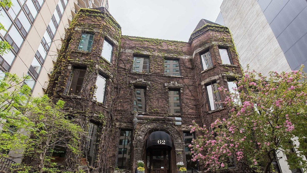 More Photos Of 62 W Huron St, Chicago Loft Creative Space For Sale