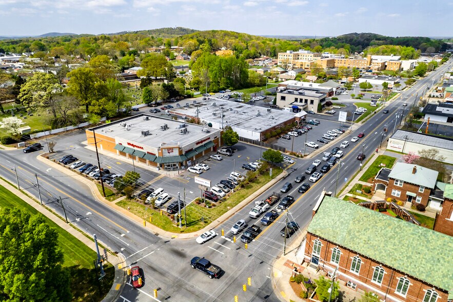 More Photos Of 207 N Fayetteville St, Asheboro Drugstore For Sale