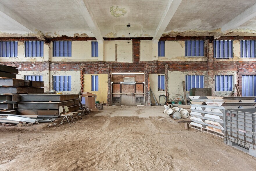 More Photos Of 200 S Green St, Georgetown Loft Creative Space For Sale