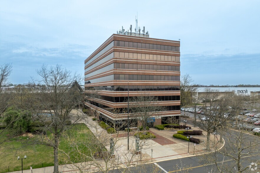 More Photos Of 2300 E Lincoln Hwy, Langhorne Office For Lease