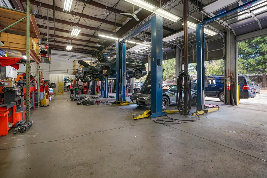 More Photos Of 15601 E 6th Ave, Aurora Auto Repair For Sale