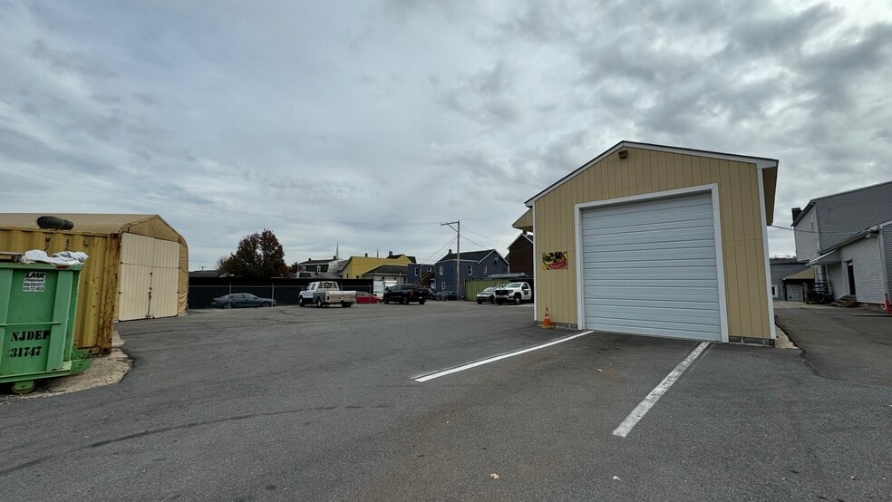 More Photos Of 309 S Main St, Phillipsburg Office For Sale