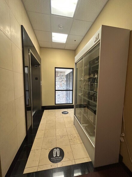 More Photos Of 161 S Spruce St, South San Francisco Medical For Lease