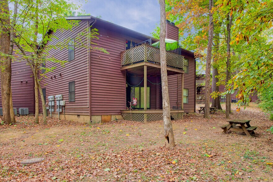 More Photos Of 1533 Arbors Ln, Bloomington Apartments For Sale