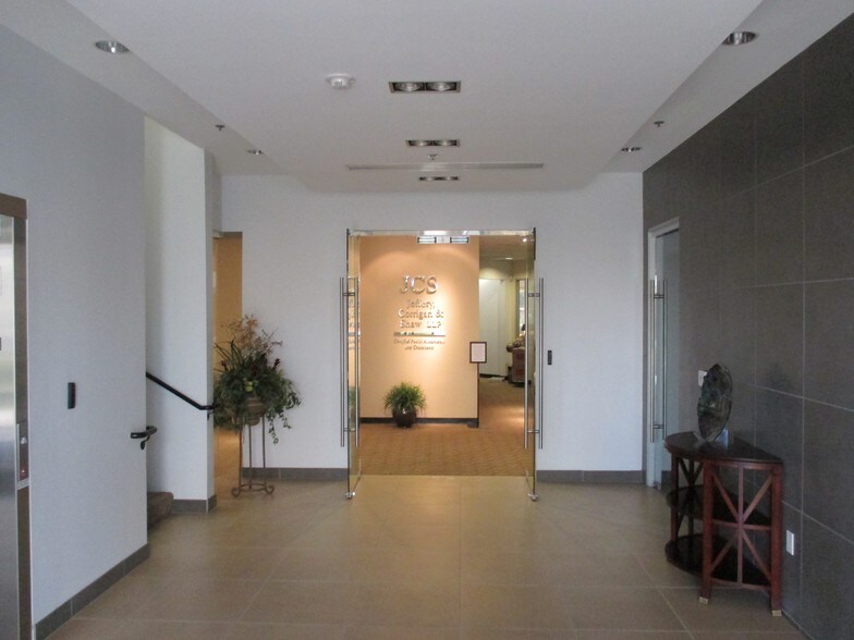 More Photos Of 716 Corporate Center Dr, Pomona Office For Lease