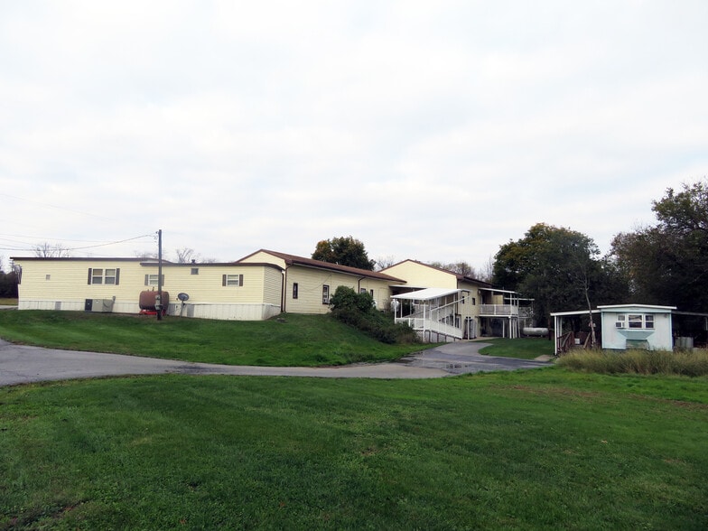 More Photos Of 9969 Allentown Blvd, Grantville Hotel For Sale