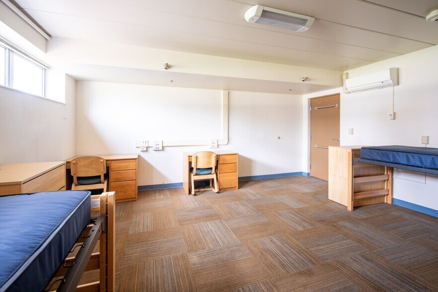 More Photos Of 77 W Bagley Rd, Berea Apartments For Sale