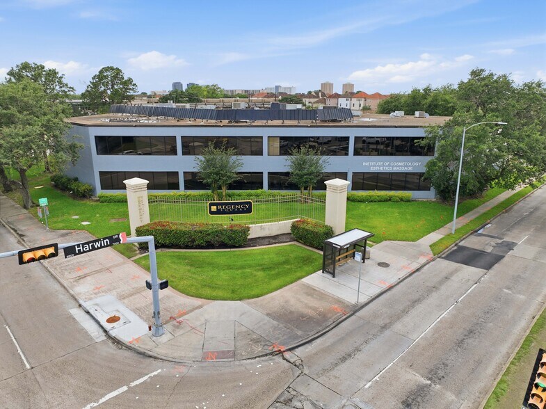 More Photos Of 7011 Harwin Dr, Houston Medical For Lease