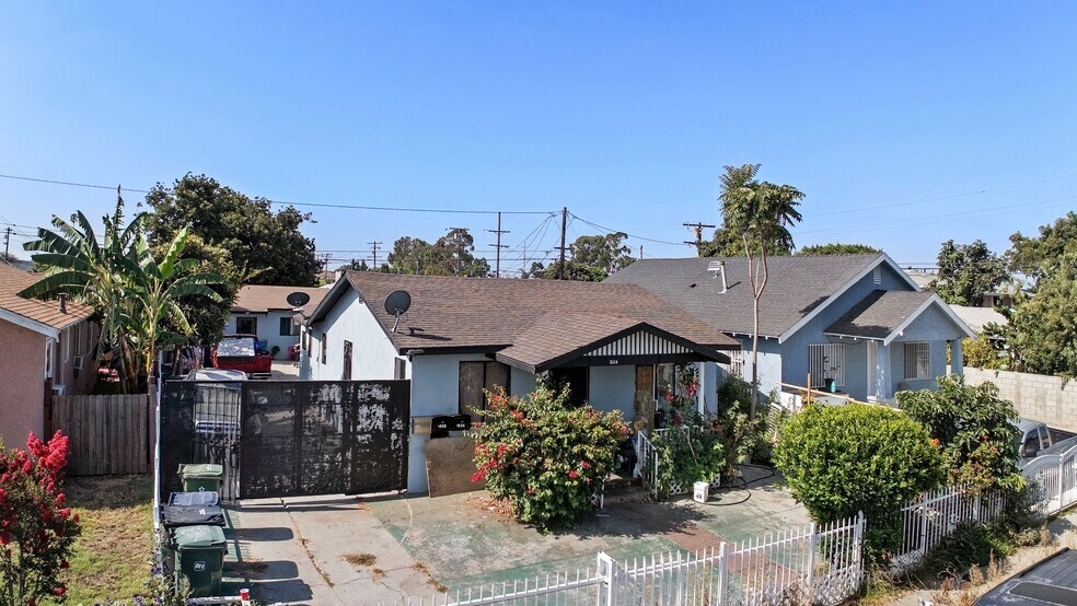 More Photos Of 1526 E 77th Pl, Los Angeles Multifamily For Sale