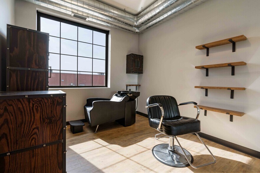 More Photos Of 420 12th Ave SE, Cedar Rapids Office Residential For Sale