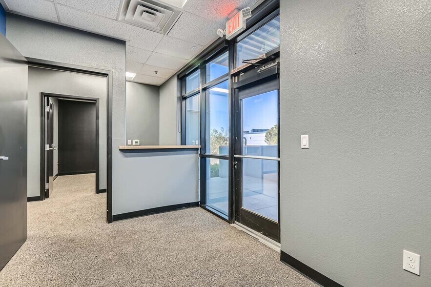 More Photos Of 5165 Rousso Rd, Las Vegas Distribution For Lease