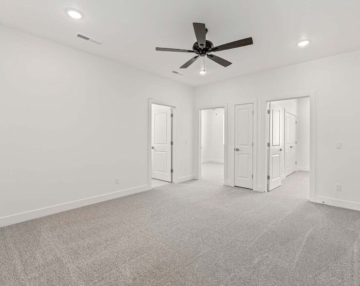 More Photos Of 366 W Fitness Way, Ivins Apartments For Sale