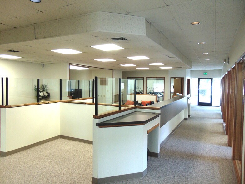 More Photos Of 1051 Mangrove Ave, Chico Office For Lease