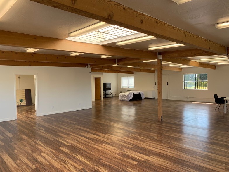 More Photos Of 2824 Regatta Blvd, Richmond Warehouse For Lease