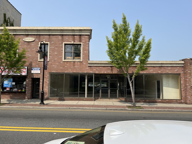 Primary Photo Of 112 S Washington Ave, Bergenfield Office For Lease