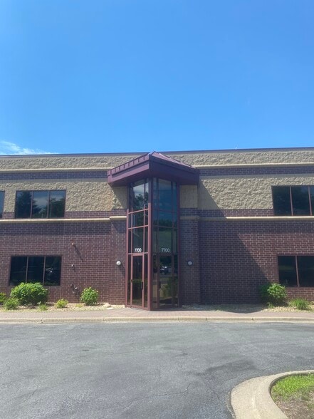 More Photos Of 7700 Equitable Dr, Eden Prairie Office For Lease