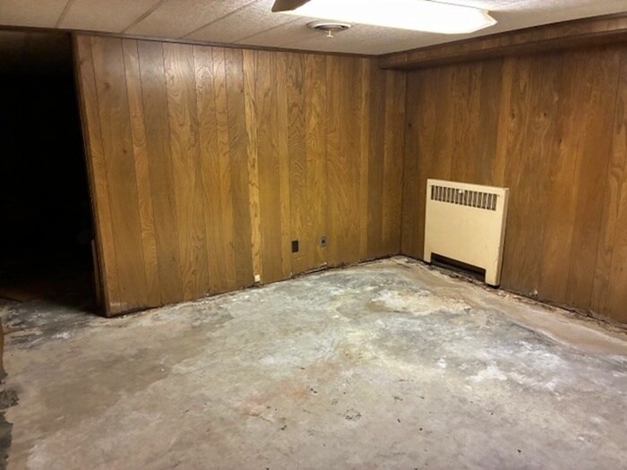 More Photos Of 444 S Central Ave, Marshfield Storefront For Sale