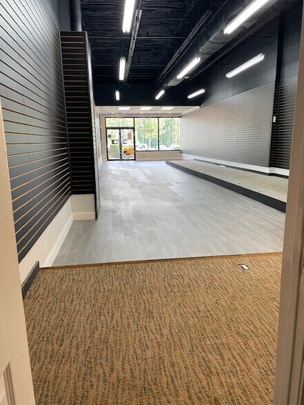 More Photos Of 13163-13184 Centerpointe Way, Woodbridge Office For Sale